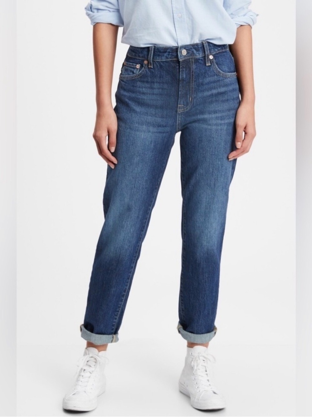 Classic Gap Boyfriend Women's Light Blue Distressed Jeans
12 regular cropped